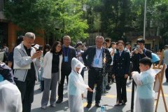 以更实行动、更优